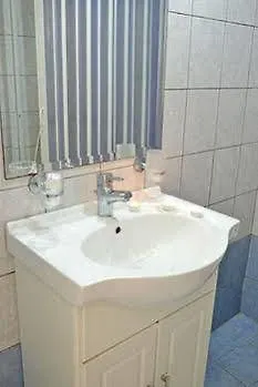 מלון Mavrikos 3*