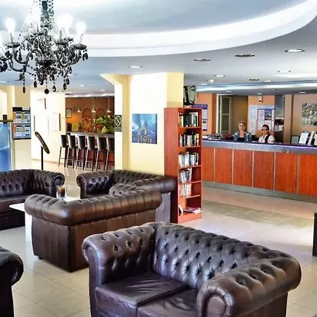 Mavrikos Otel Plános