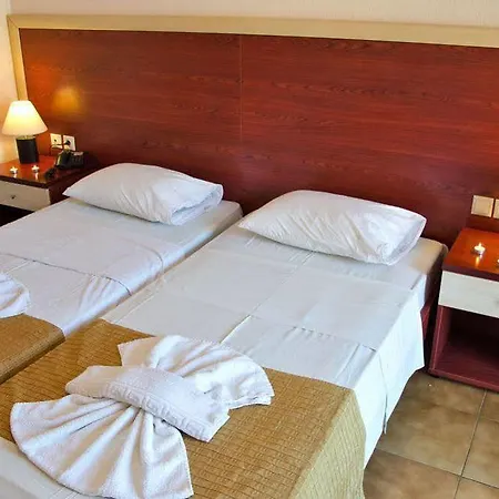 Mavrikos Otel Plános