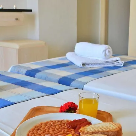 Mavrikos Otel Plános