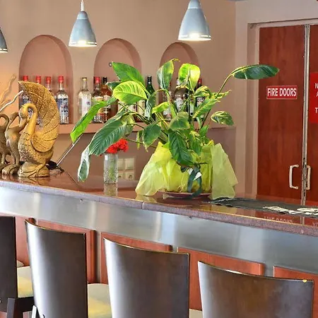 Mavrikos Otel Plános